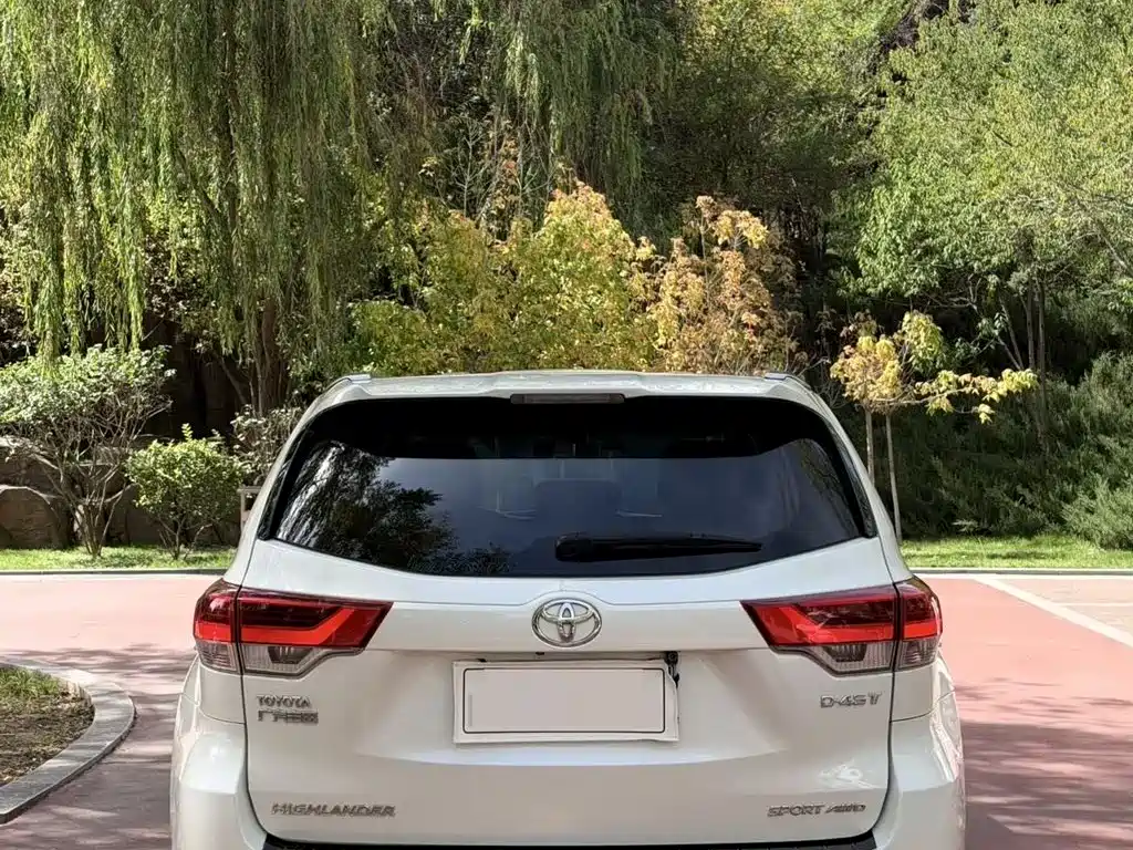 Toyota Highlander — миниатюра 5