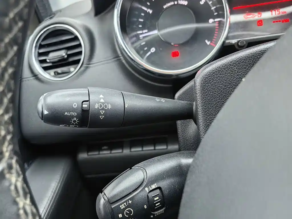 Peugeot 3008 — миниатюра 21