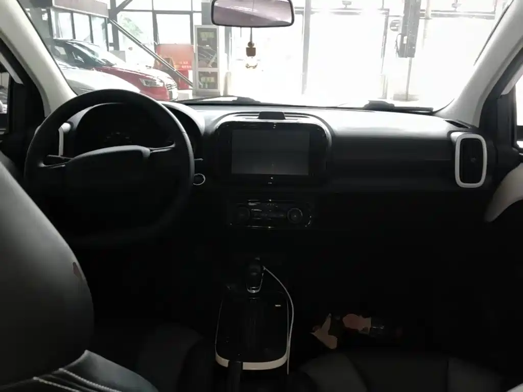 Roewe Clever — миниатюра 10