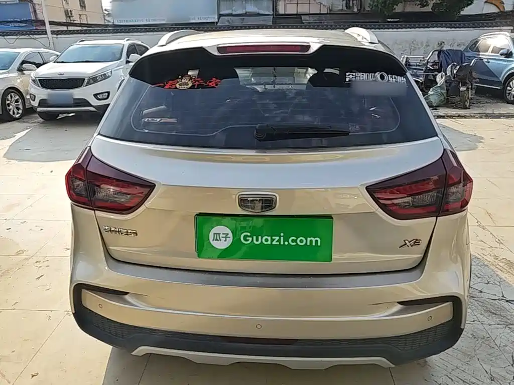 Geely Vision X3 — миниатюра 6