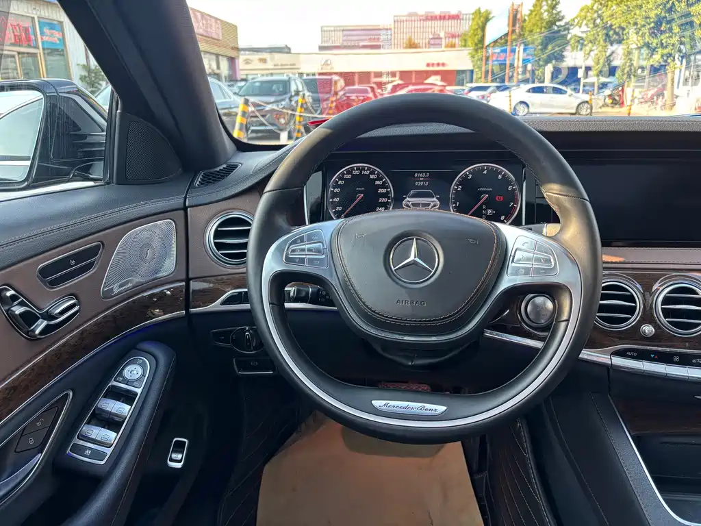 Mercedes-Benz S-Class — миниатюра 5