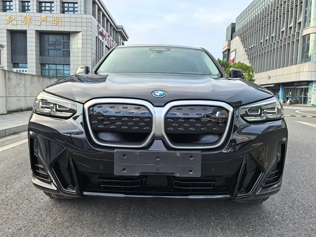 BMW iX3 — миниатюра 3