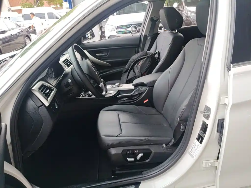 BMW 3 Series — миниатюра 15