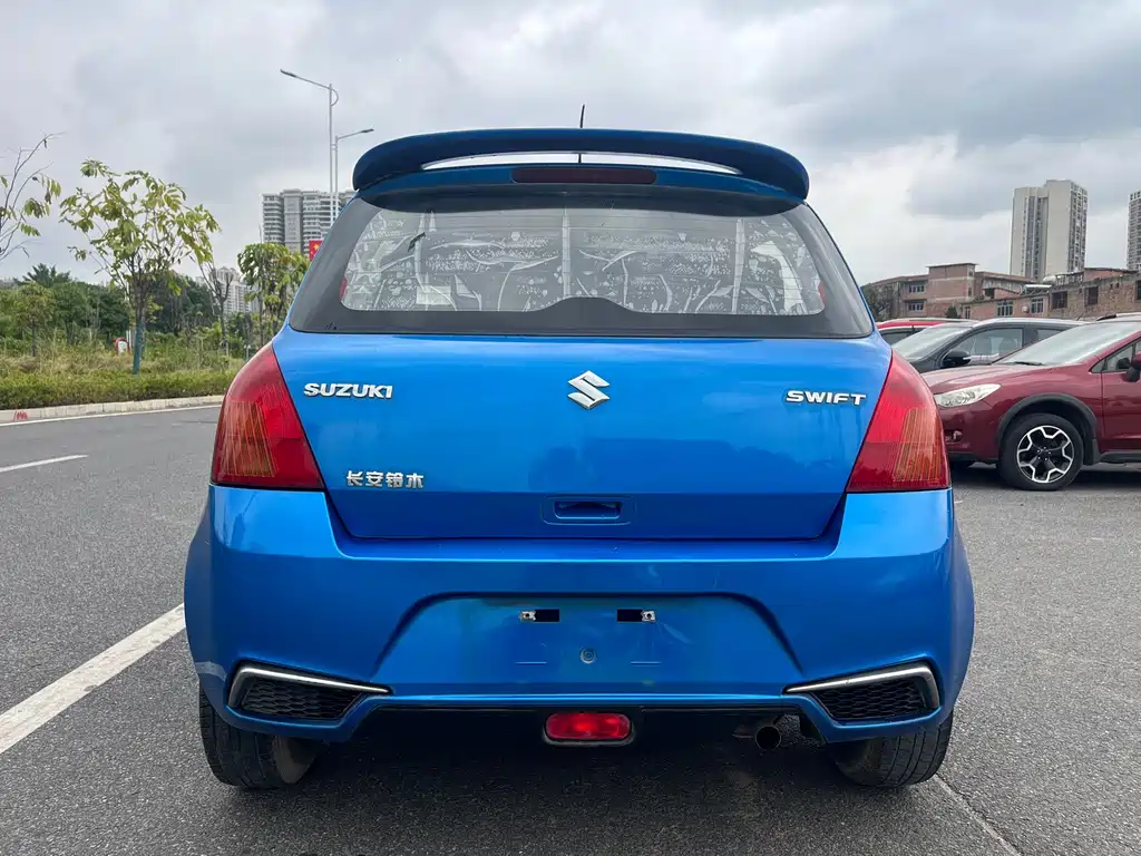 Suzuki Swift — миниатюра 5