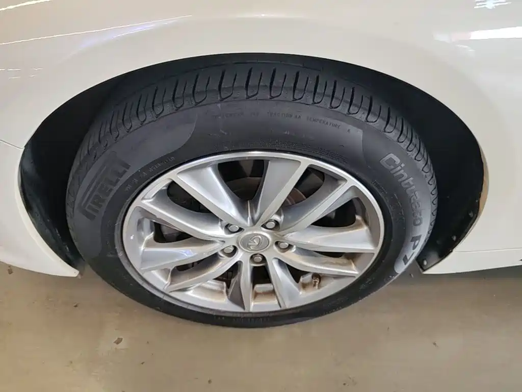 Infiniti Q50L — миниатюра 23