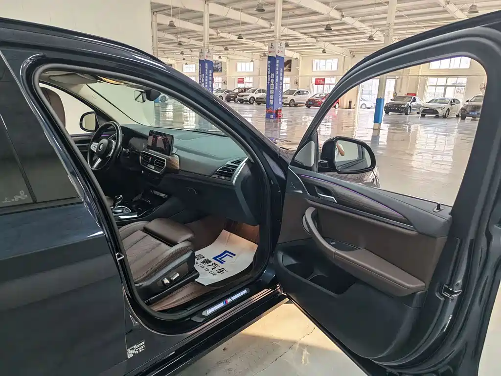 BMW X3 — миниатюра 12