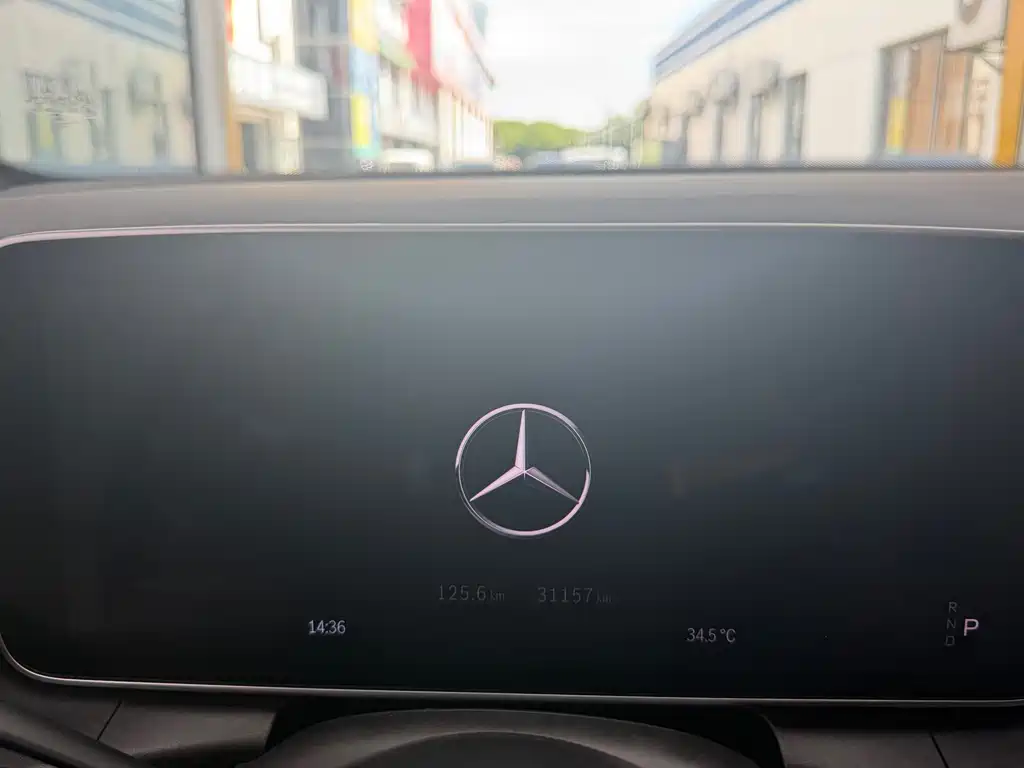 Mercedes-Benz GLC 2024 GLC 300 L 4MATIC 5 мест