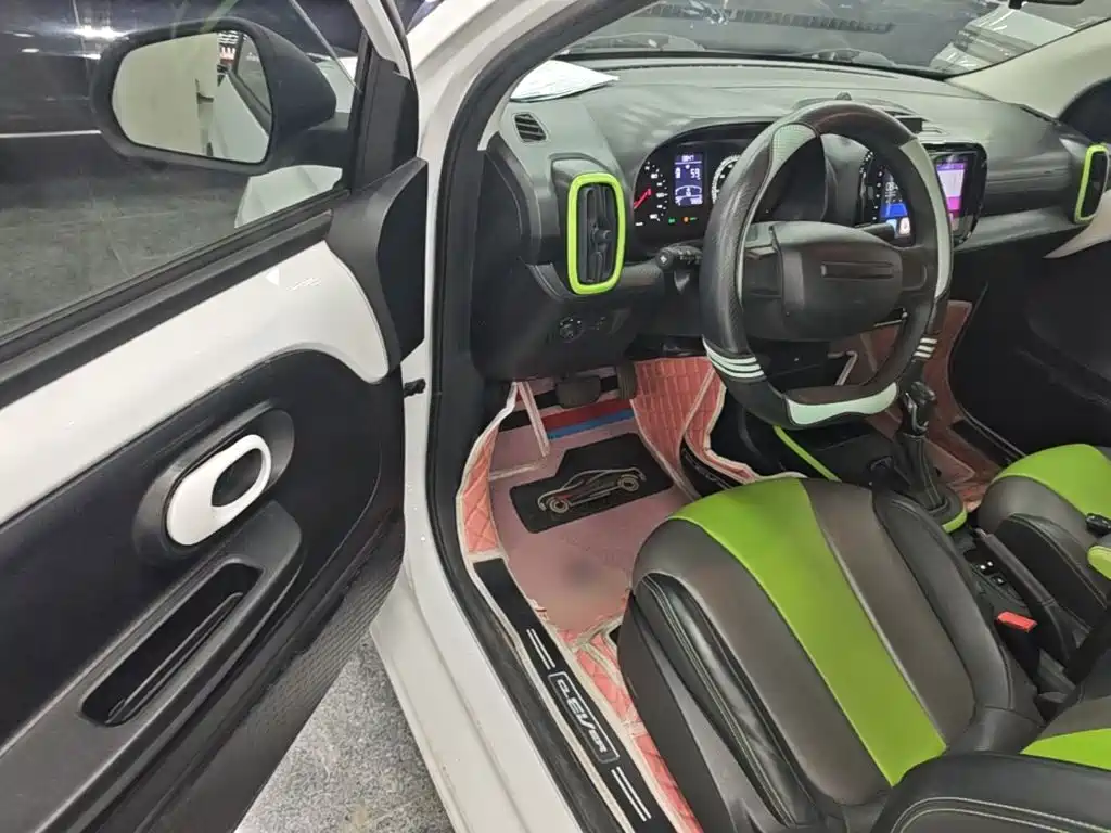 Roewe Clever — миниатюра 16