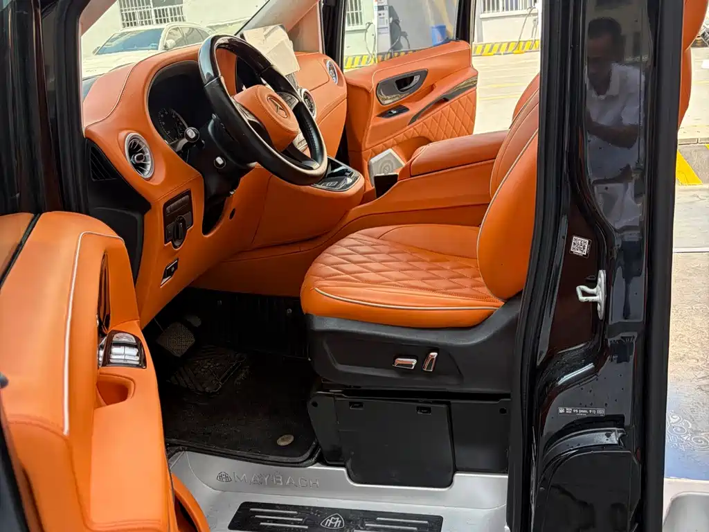 Mercedes-Benz V-Class (Import) — миниатюра 7