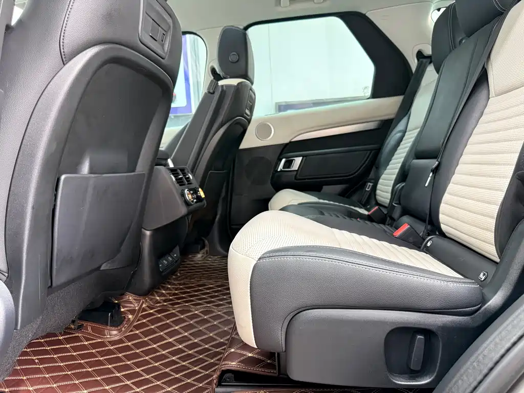 Land Rover Discovery 2021 360PS R-Dynamic S