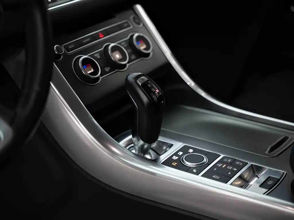 Land Rover Sport — миниатюра 12