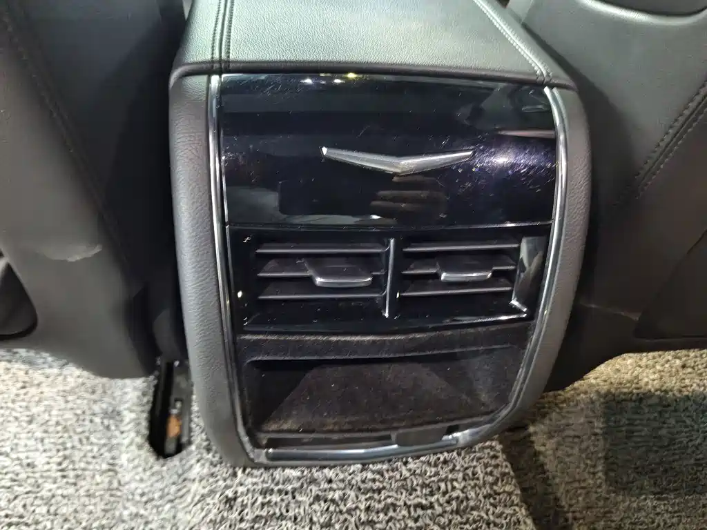 Cadillac CT6 — миниатюра 10