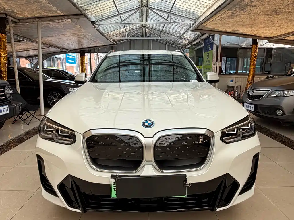 BMW iX3 — миниатюра 6