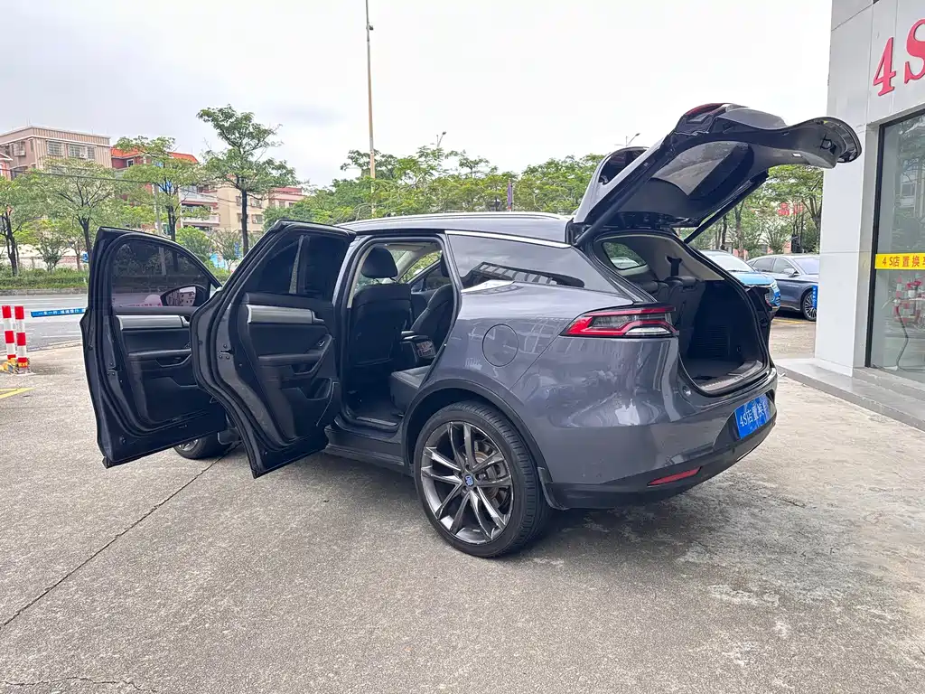 BYD Tang New Energy — миниатюра 23