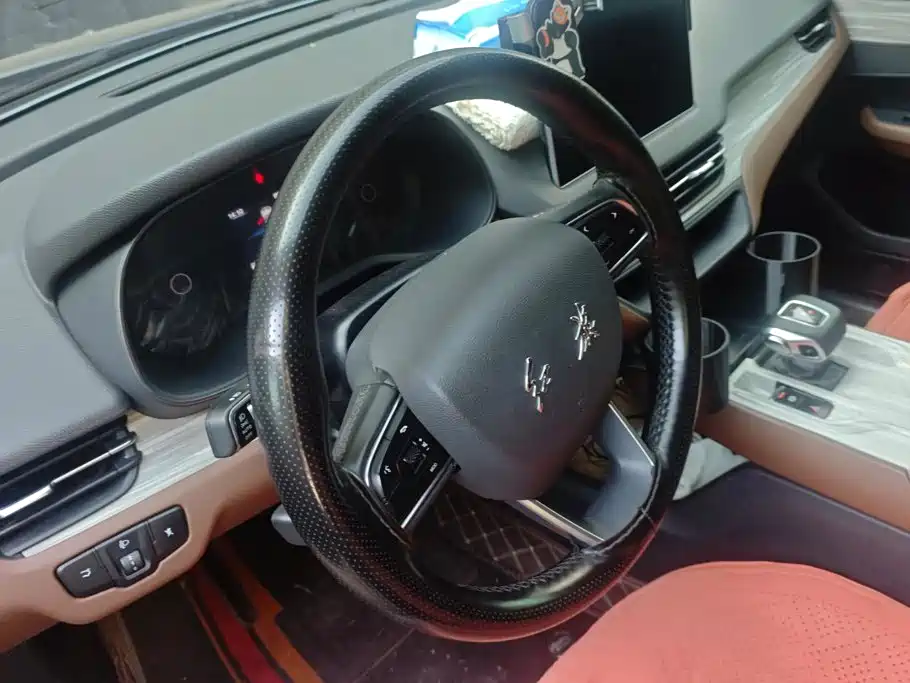 Hongqi Hongqi E-QM5 — миниатюра 15