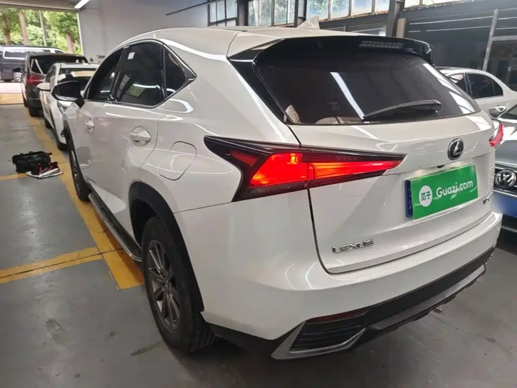 Lexus NX — миниатюра 5