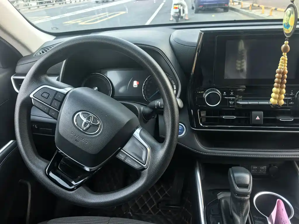 Toyota Highlander — миниатюра 7