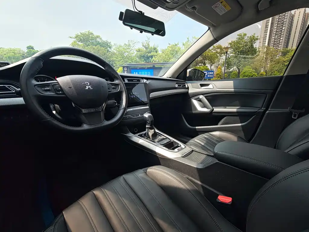 Peugeot 408 — миниатюра 10