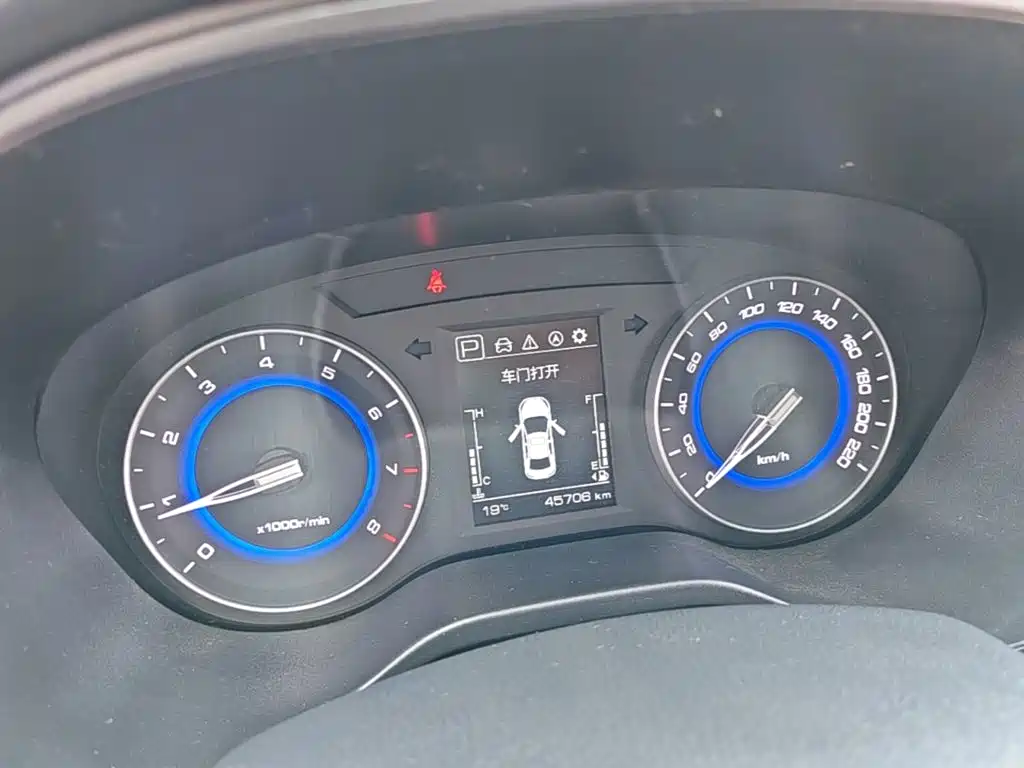 Changan Eado DT — миниатюра 12