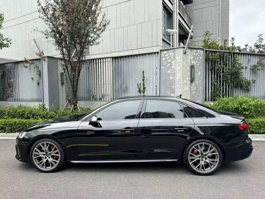 Audi S4 — миниатюра 6