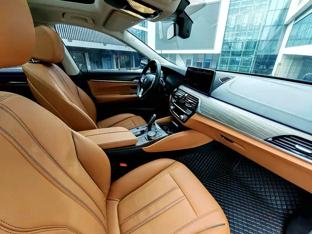 BMW 6 Series GT — миниатюра 6