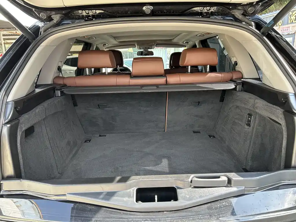 BMW X5 (Import) — миниатюра 6