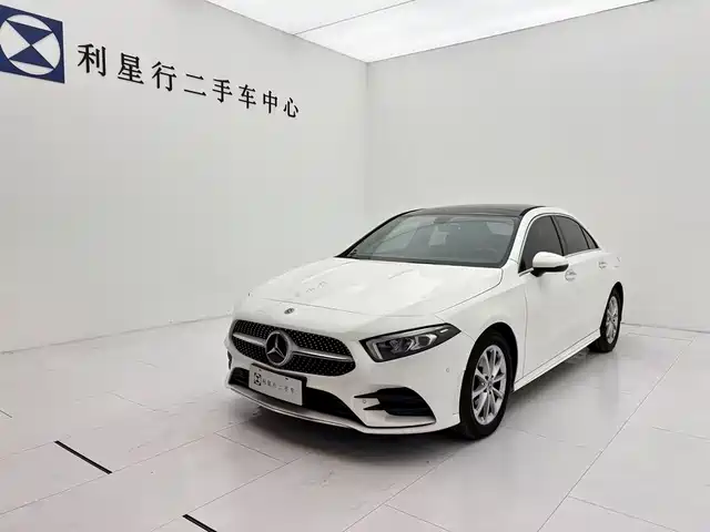 MERCEDES-BENZ A CLASS 2019