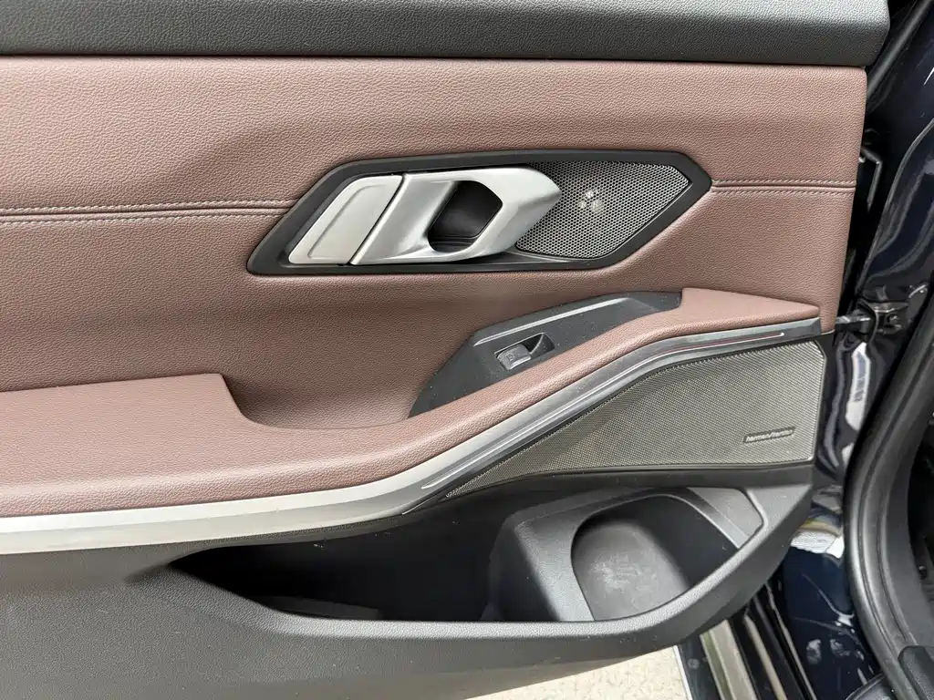 BMW 3 Series — миниатюра 16
