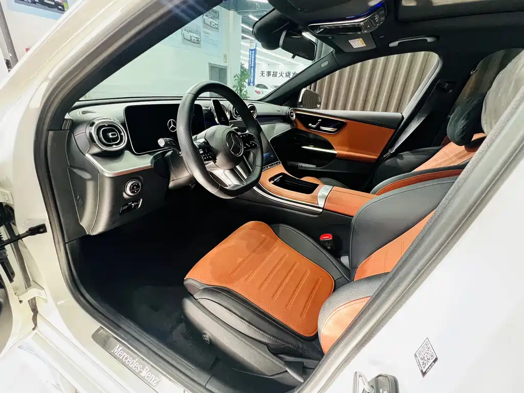 Mercedes-Benz C-Class — миниатюра 6