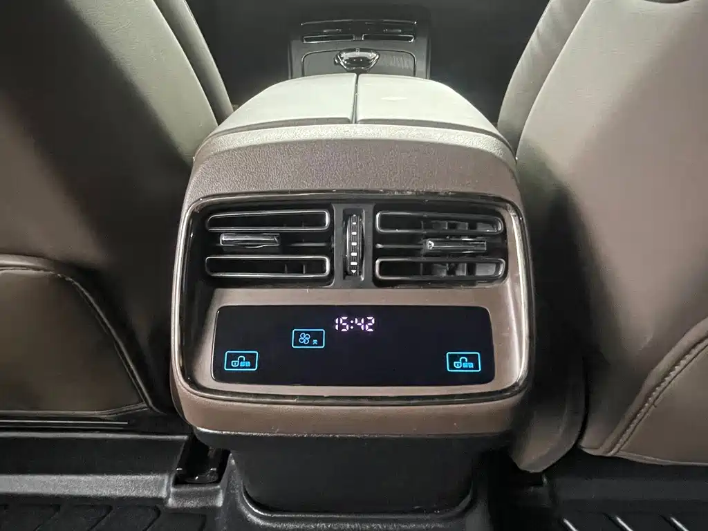 BYD Han — миниатюра 11