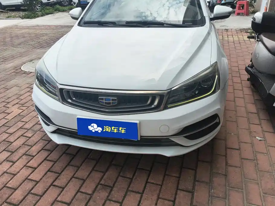 2018 Geely Emgrand GT - zdjęcie 1 z 15