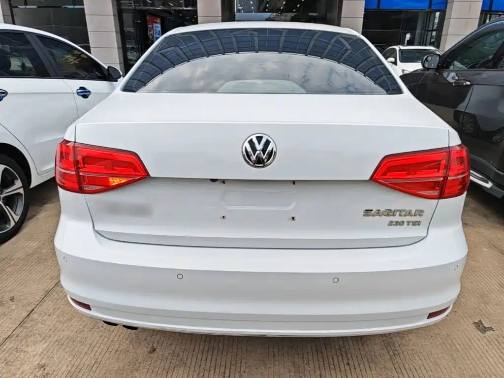 Volkswagen Sagitar — миниатюра 6