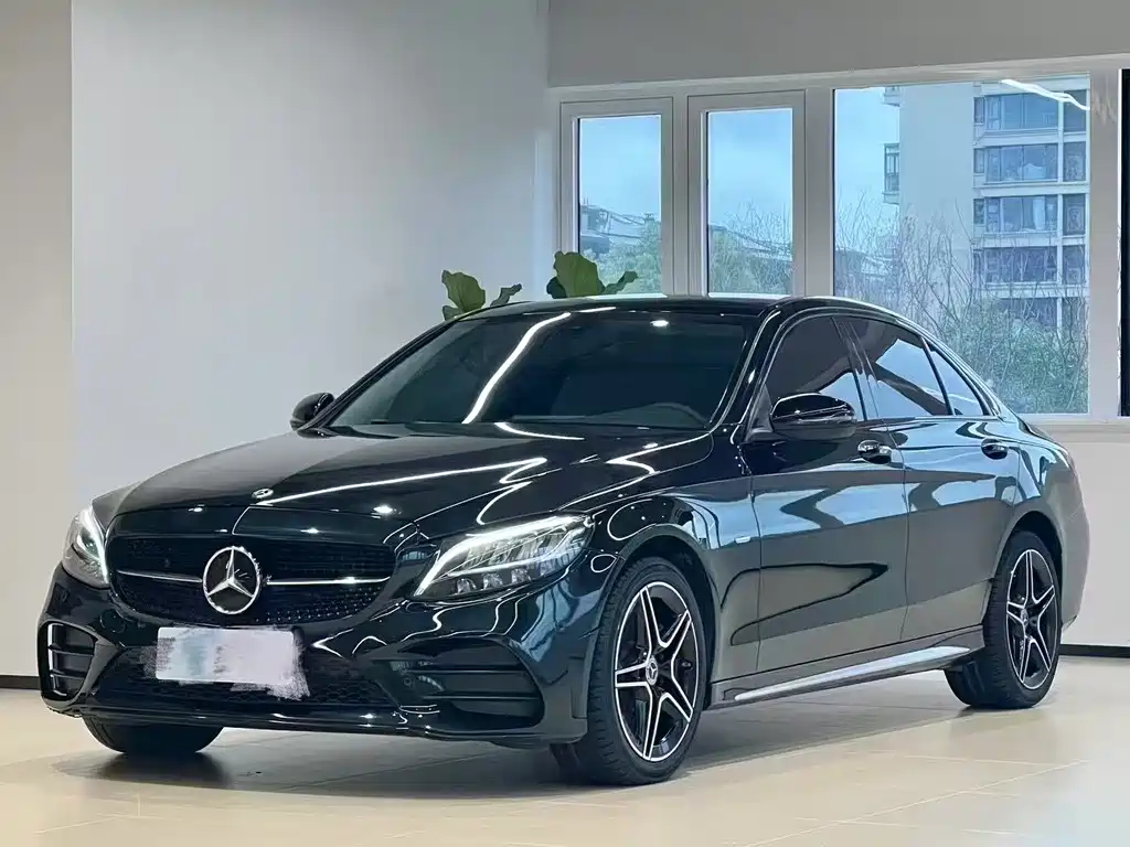 Mercedes-Benz C-Class 2021