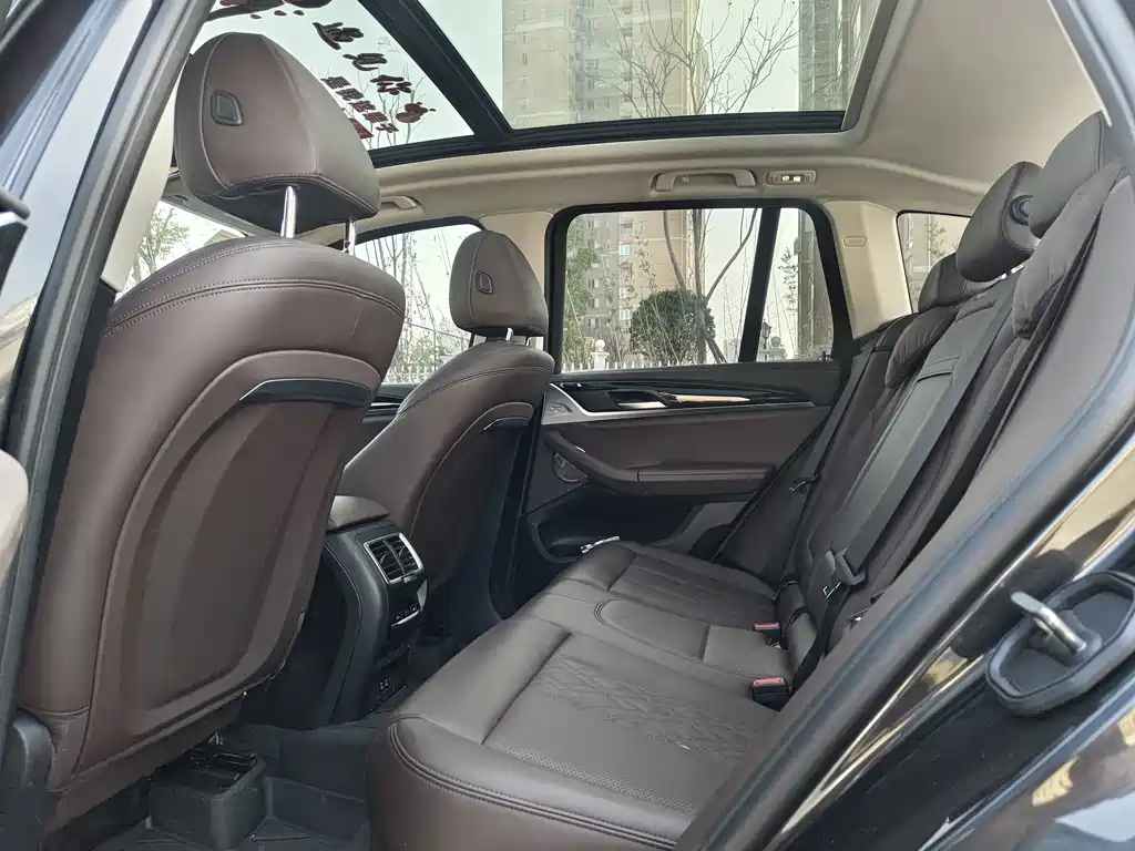 BMW X3 — миниатюра 23