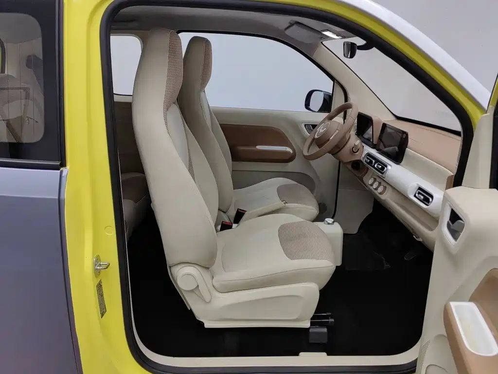Wuling MINIEV — миниатюра 23
