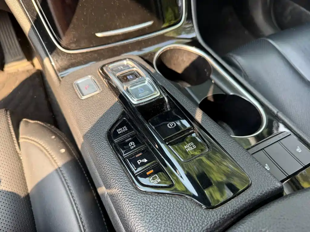 Hyundai Santa Fe — миниатюра 9