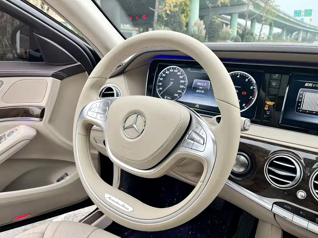 Mercedes-Benz S-Class — миниатюра 12