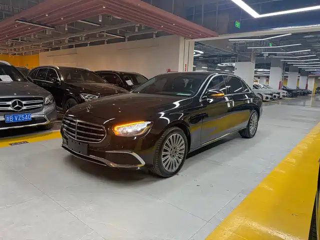 MERCEDES-BENZ E CLASS