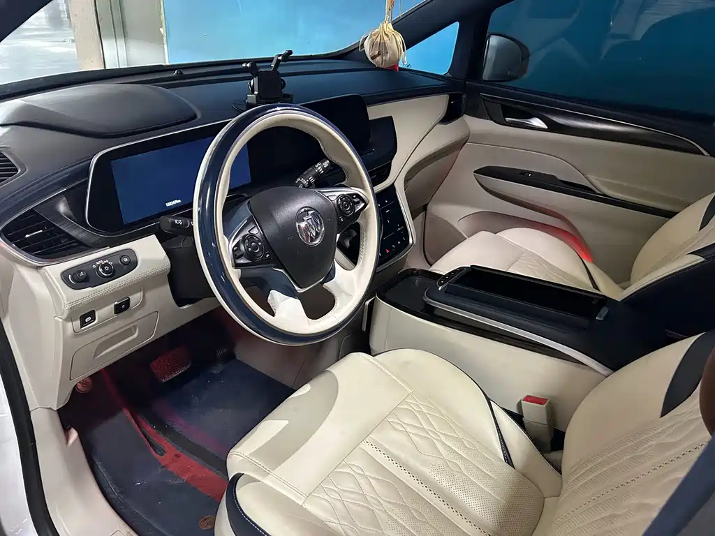 Buick GL8 — миниатюра 16