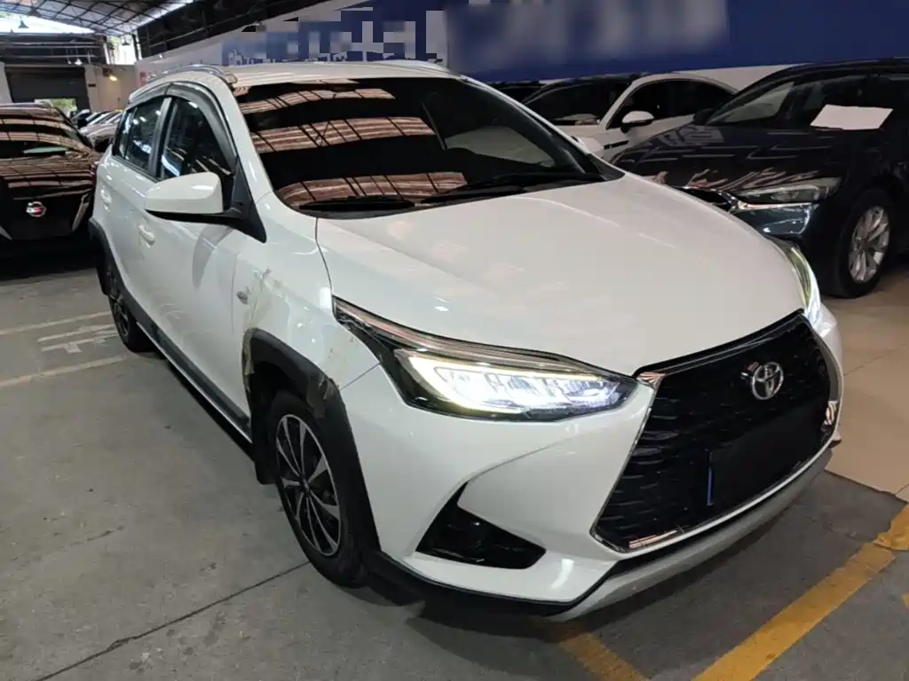 Toyota Yaris L — миниатюра 4