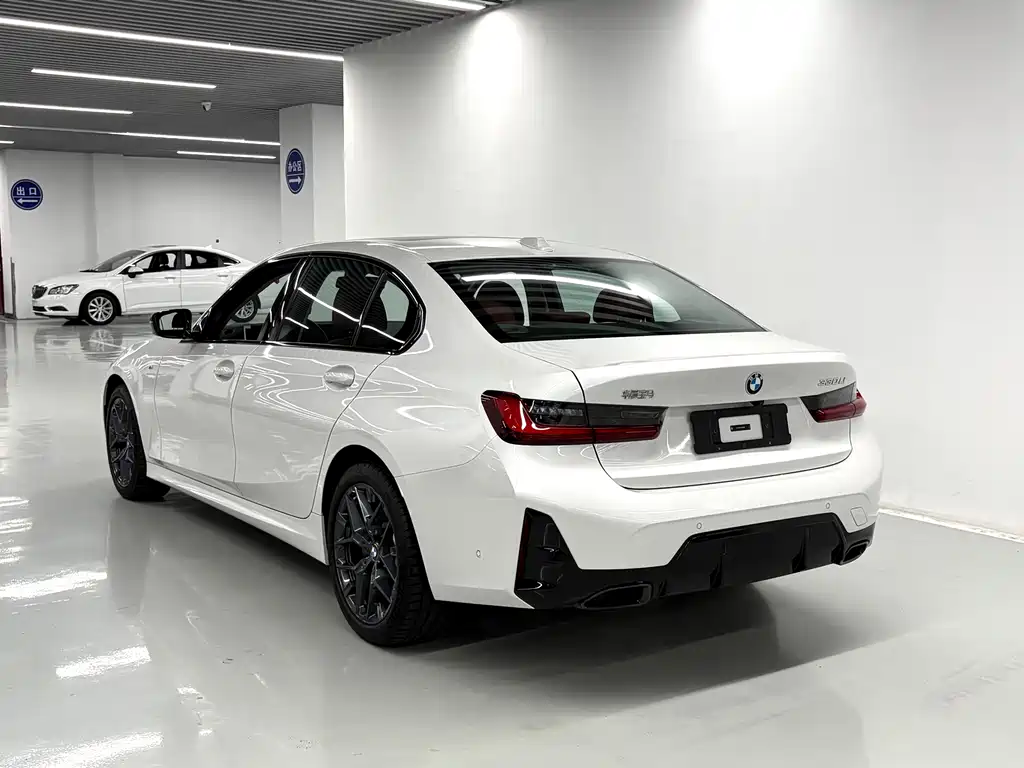 BMW 3 Series — миниатюра 13