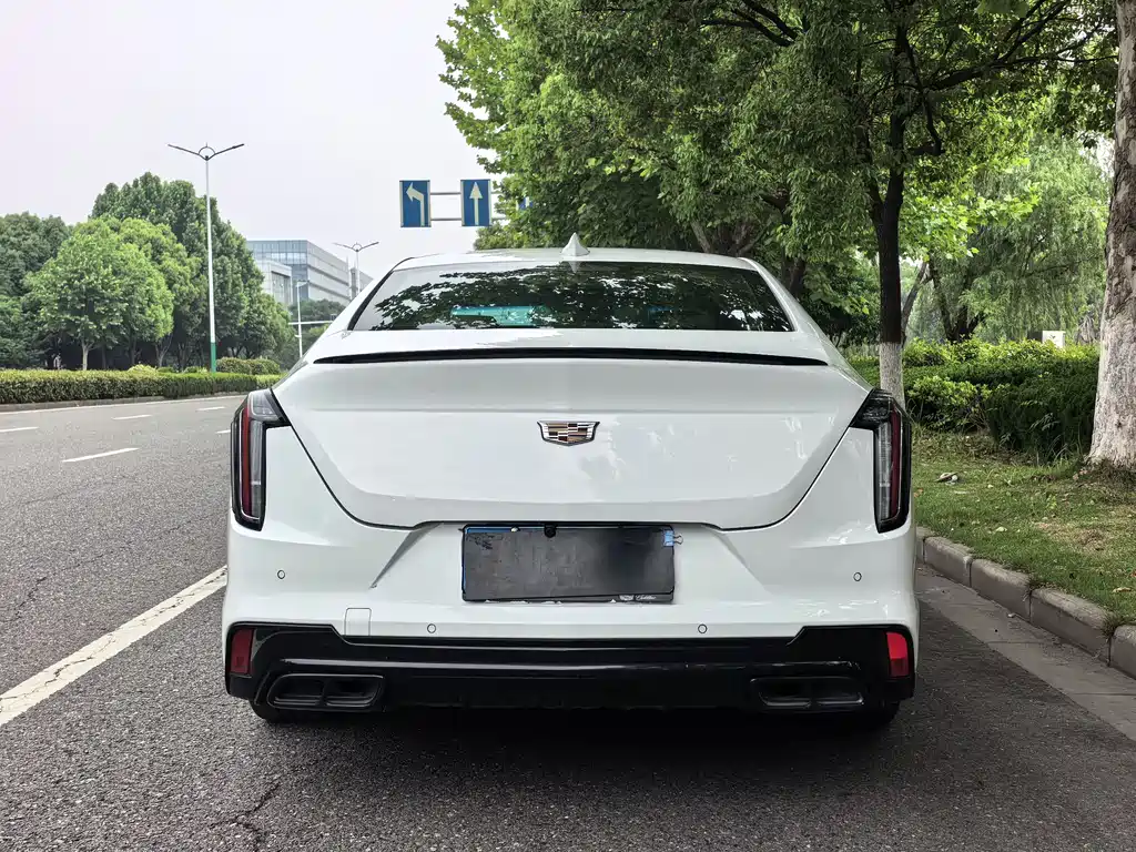 Cadillac CT4 2020 28T Fashion