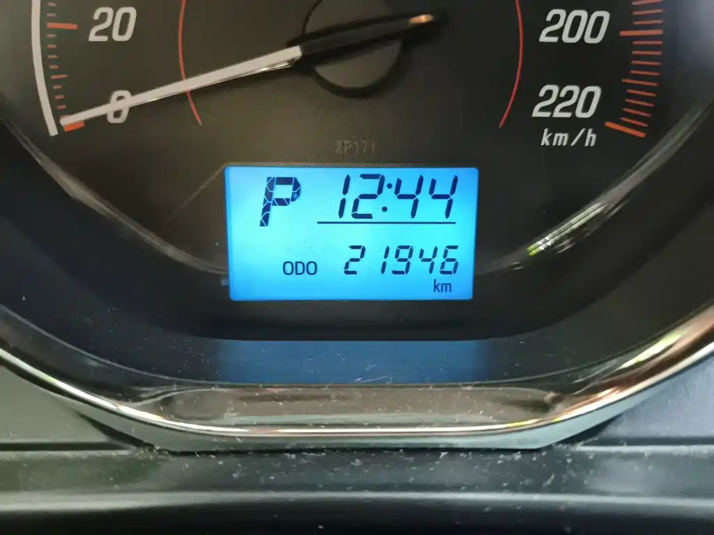 Toyota Yaris L — миниатюра 5