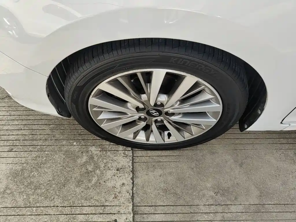 Hyundai Mistra — миниатюра 23