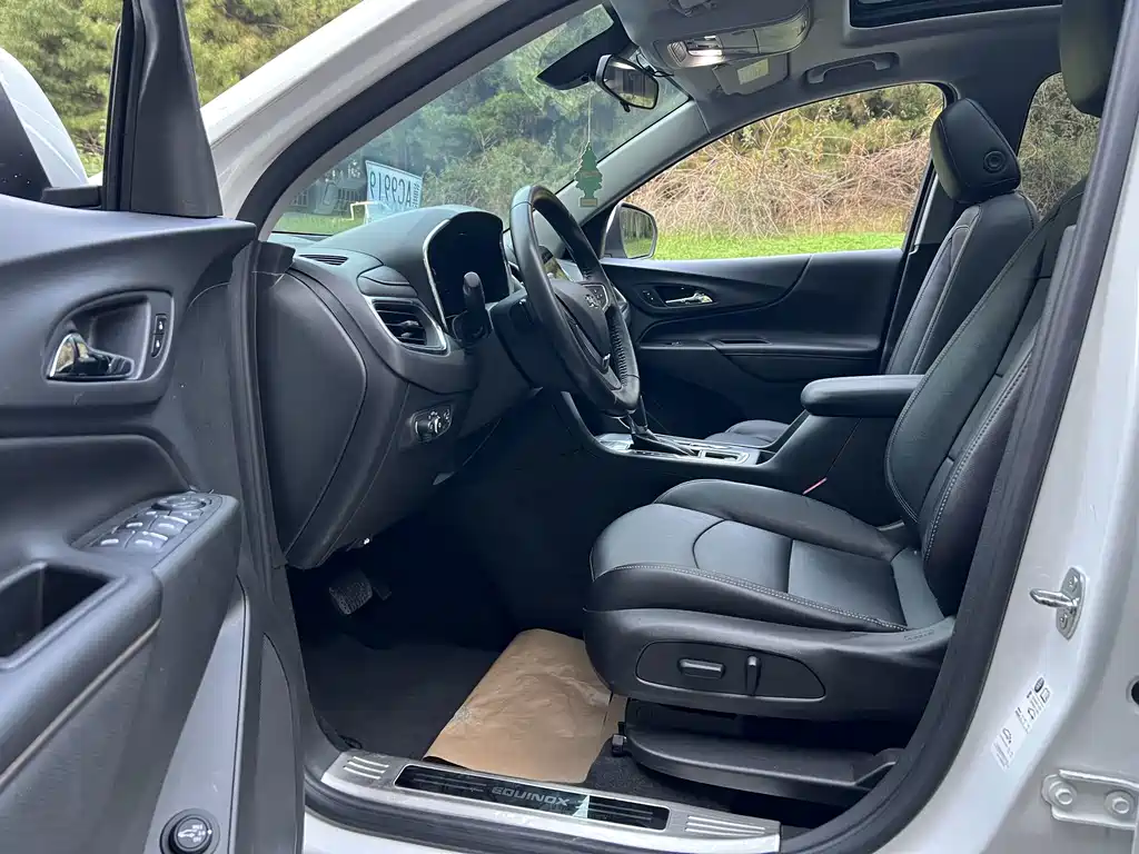 Chevrolet Equinox — миниатюра 7