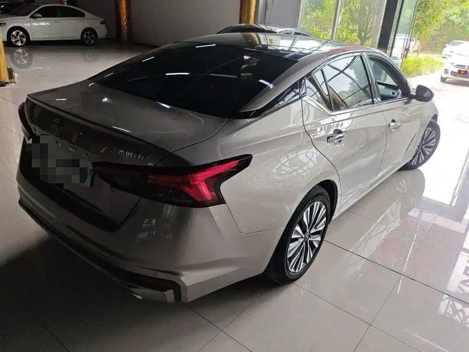Nissan Teana — миниатюра 5