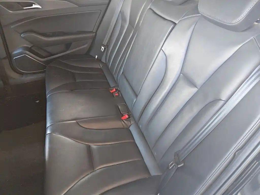 Hongqi Hongqi H5 — миниатюра 17