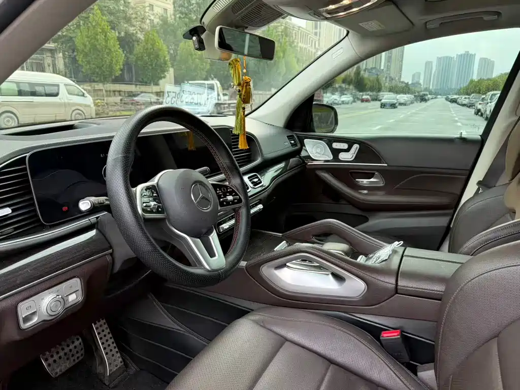 Mercedes-Benz GLE (Import) — миниатюра 5