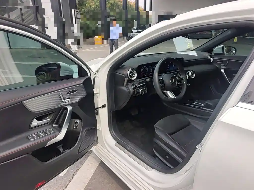 Mercedes-Benz A-Class — миниатюра 16