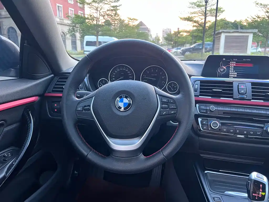 BMW 4 Series — миниатюра 13